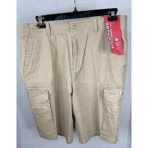Union Bay Flex Waist Cargo Shorts Men’s Size 38x10.5 NWT Beige
